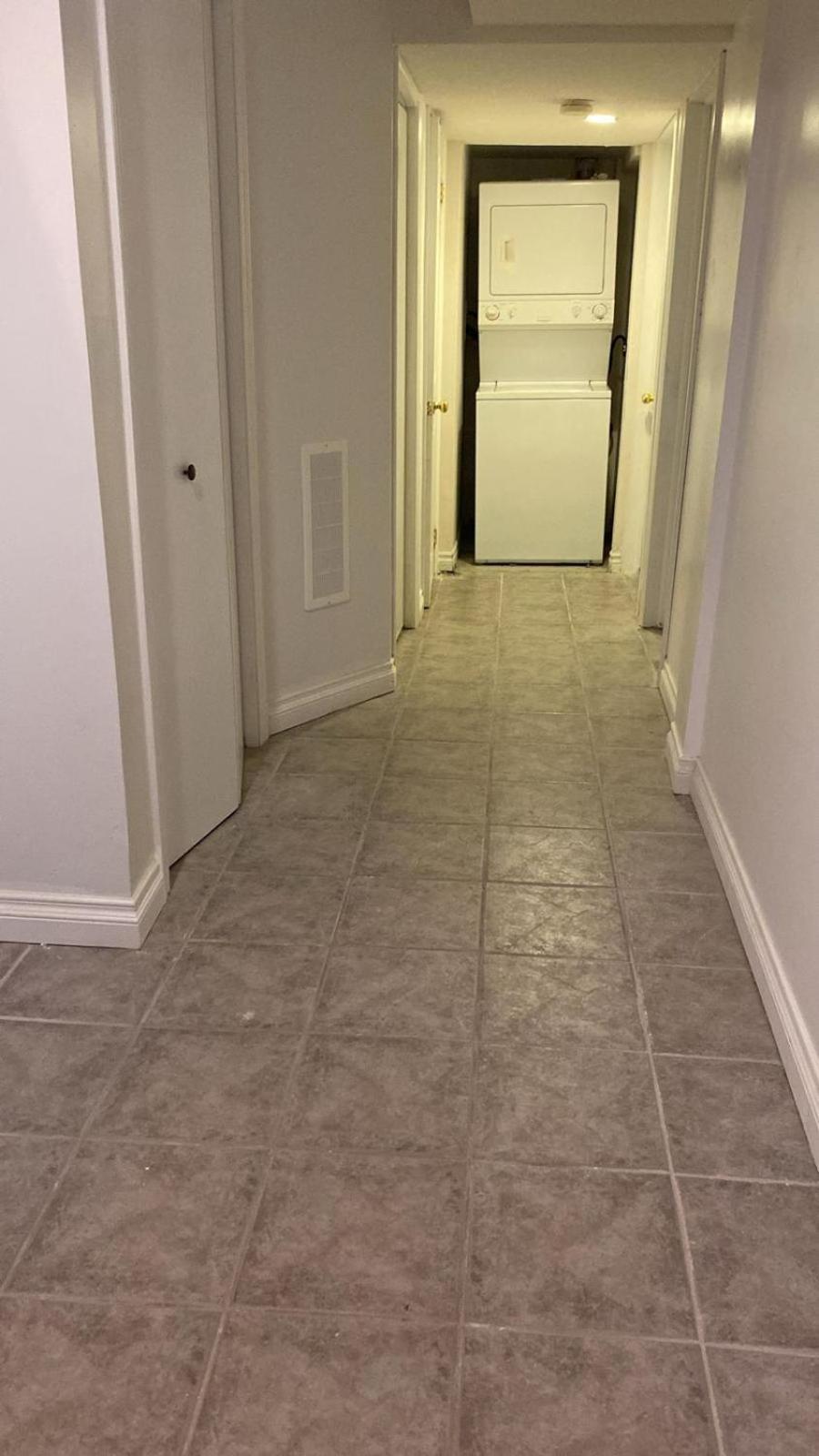 Square One Mississauga Suite- Attached Bathroom, Walking Transit & Plaza Exterior foto